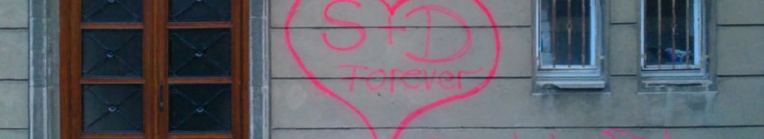 Liebesschwur Graffiti in der Karl Marx Allee