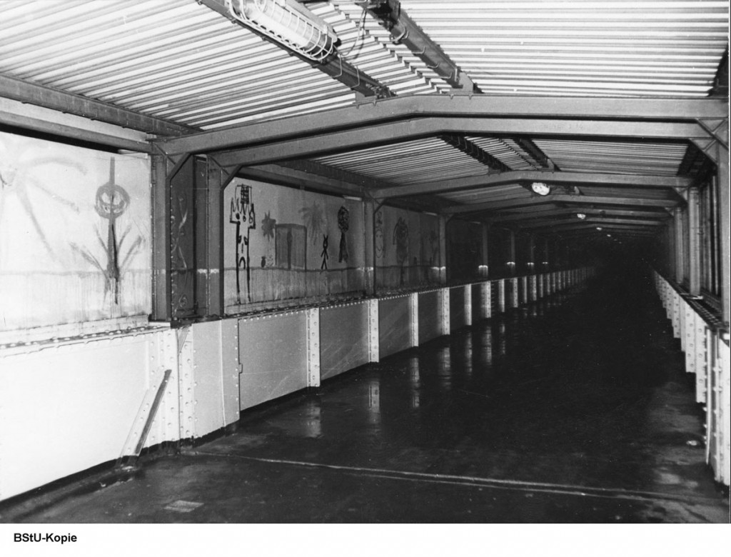 Der Storkower Tunnel. Stasi-Fotos von den Zeichnungen (Quelle: BStU) MfS-AU-04414-85-Bd-4-Seite-0046-Bild-0001