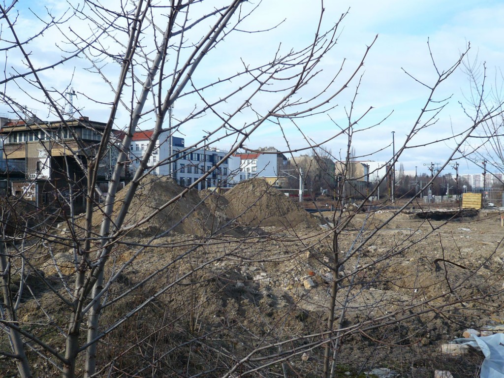 Lichtenberg: Fläche des früheren Contaierbahnhofs. Foto Angela M. Arnold (=44penguins) | CC BY-SA 3.0