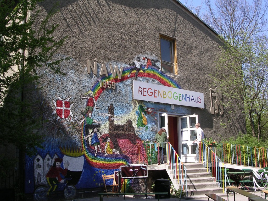 Das Regenbogenhaus 2005. / Foto: Fritz Wollenberg/