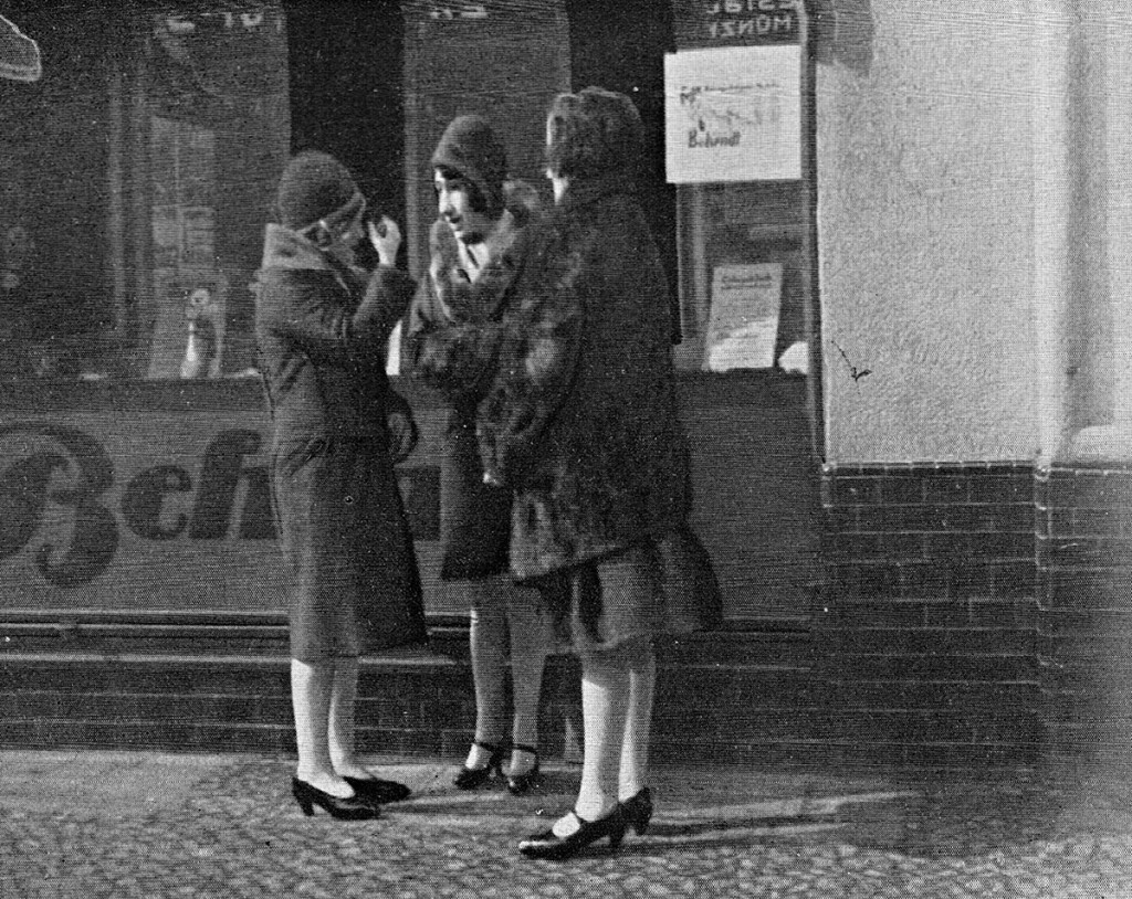 Sexarbeiterinnen auf der Straße rund um das Ostbahnhofviertel in Berlin, Quelle: Privatarchiv