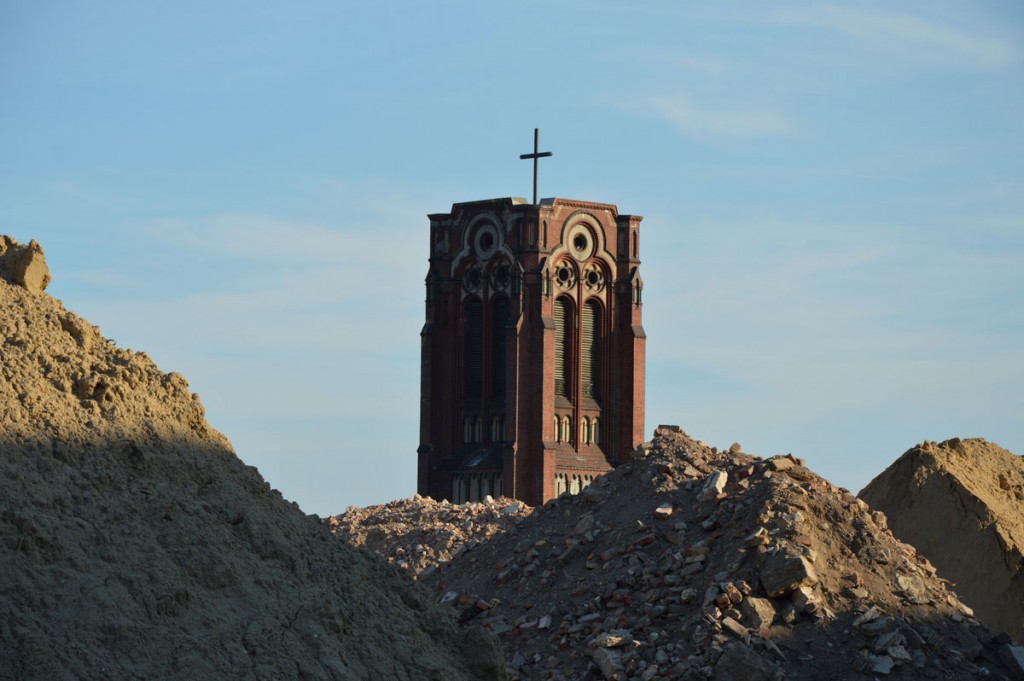 Turm der Auferstehungskirche, Foto: Dirk Moldt