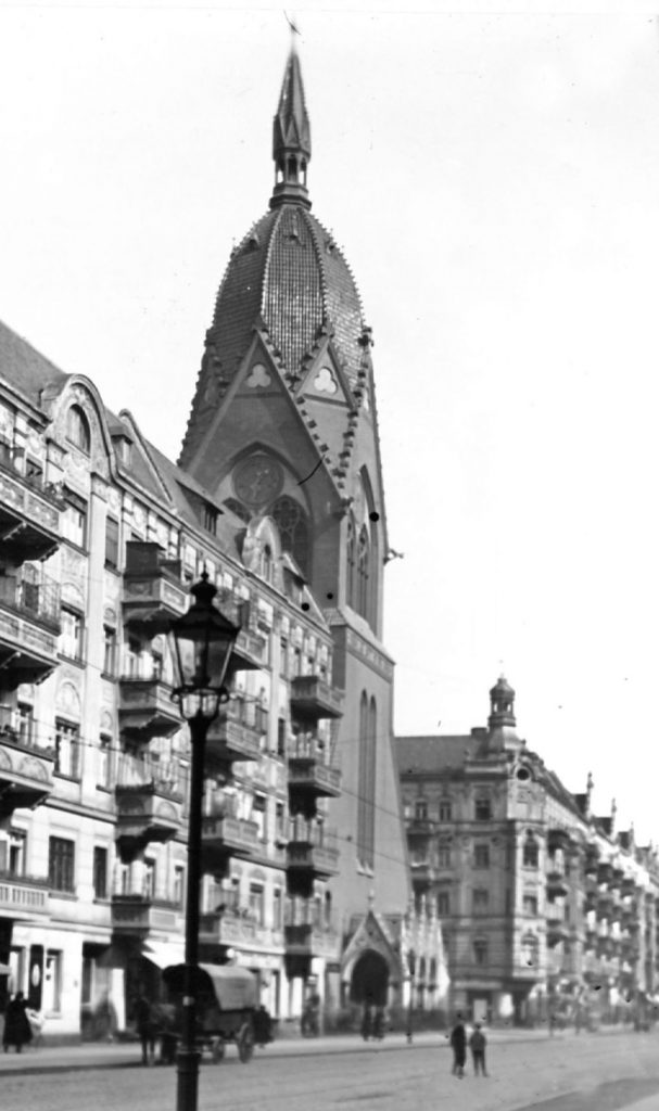Die Neue Lazaruskirche in der Romintener Straße , Bild: Archiv St. Markus Friedrichshain