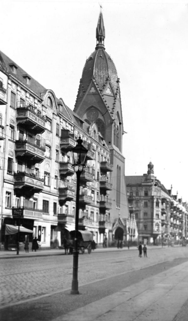 Die Neue Lazaruskirche in der Romintener Straße , Bild: Archiv St. Markus Friedrichshain