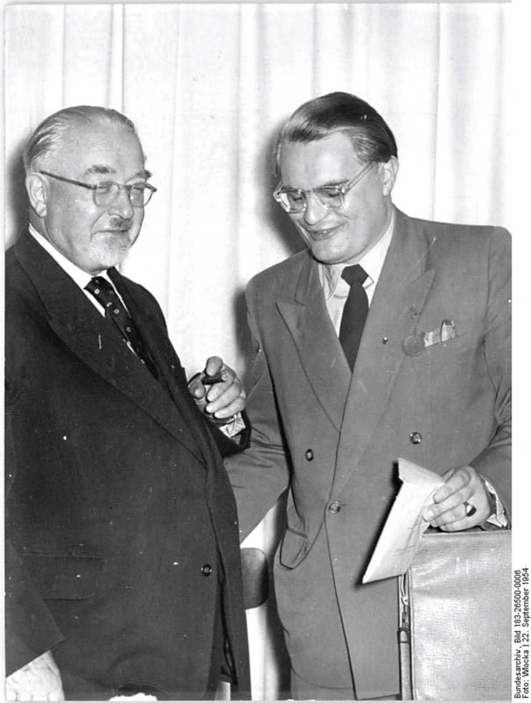 Otto Nuschke auf dem CDU-Partteitag | Quelle: Bundesarchiv Bild 183-26500-0006 Foto: Wocka