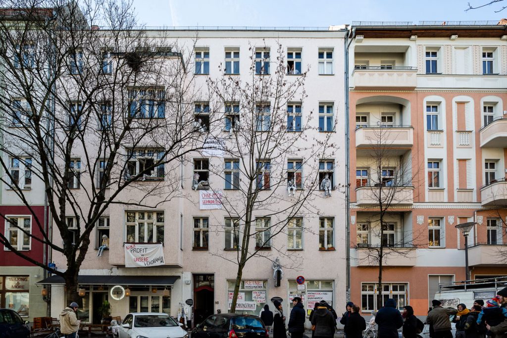 Die Lenbachstr. 7 protestiert gegen den Mietenwahnsinn. Foto: Giovanni Lo Curto