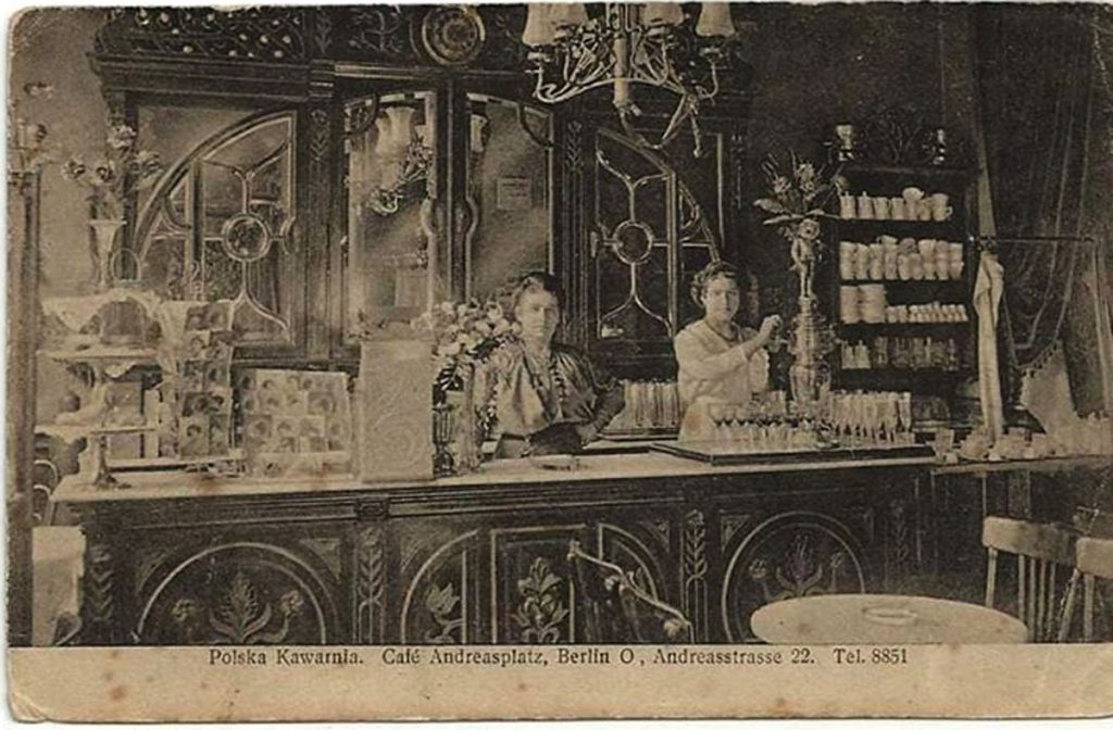 Das polnische Café in der Andreasstraße Berlin | Quelle: Postkarte um 1910