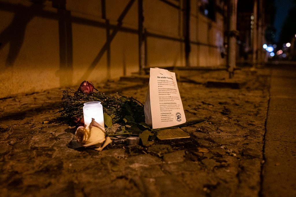 Stolpersteine, die an Verbrechen der NS-Diktatur erinnern| Foto: Giovanni Lo Curto
